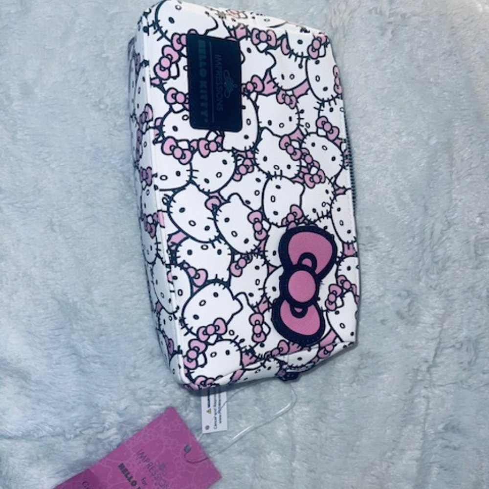 Hello Kitty Makeup Bag